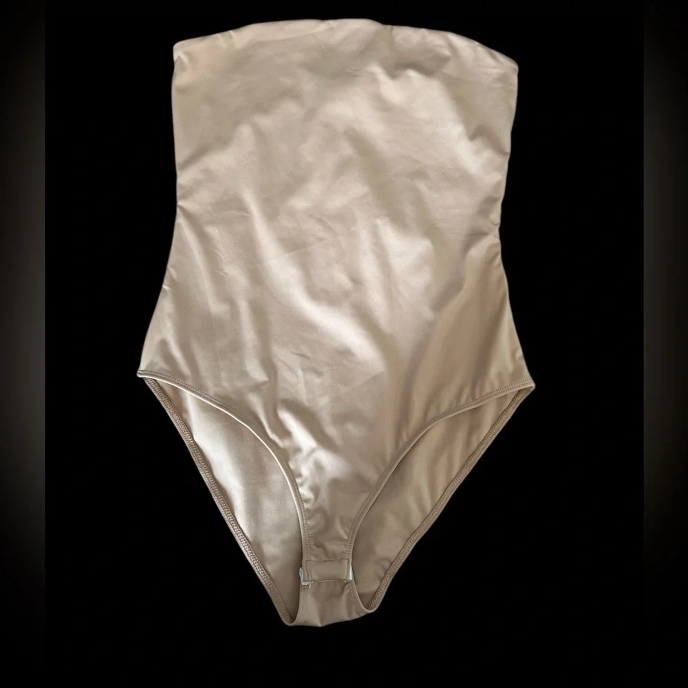 Fashion Nova Nude/Tan Strapless One-Piece Bodysuit - Picture 1 of 5